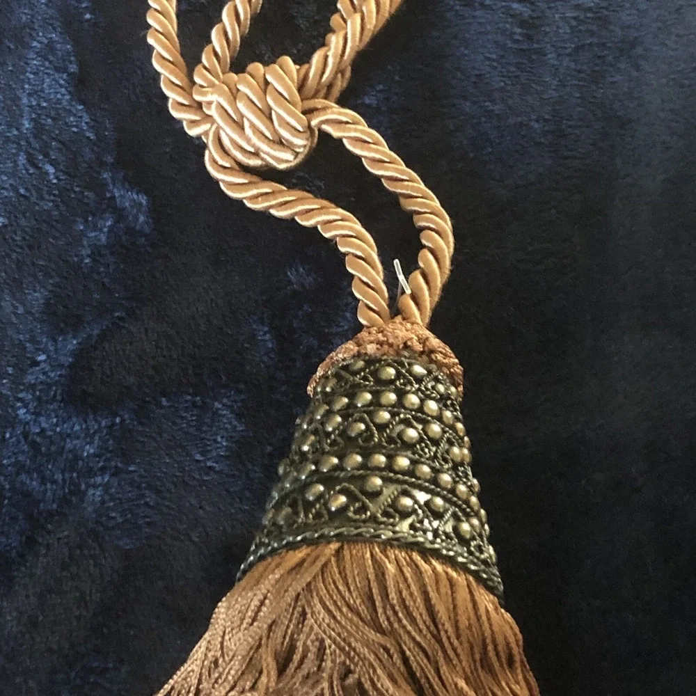 Vienna Trimmings Brown Curtain Rope Tieback w/ 6.75